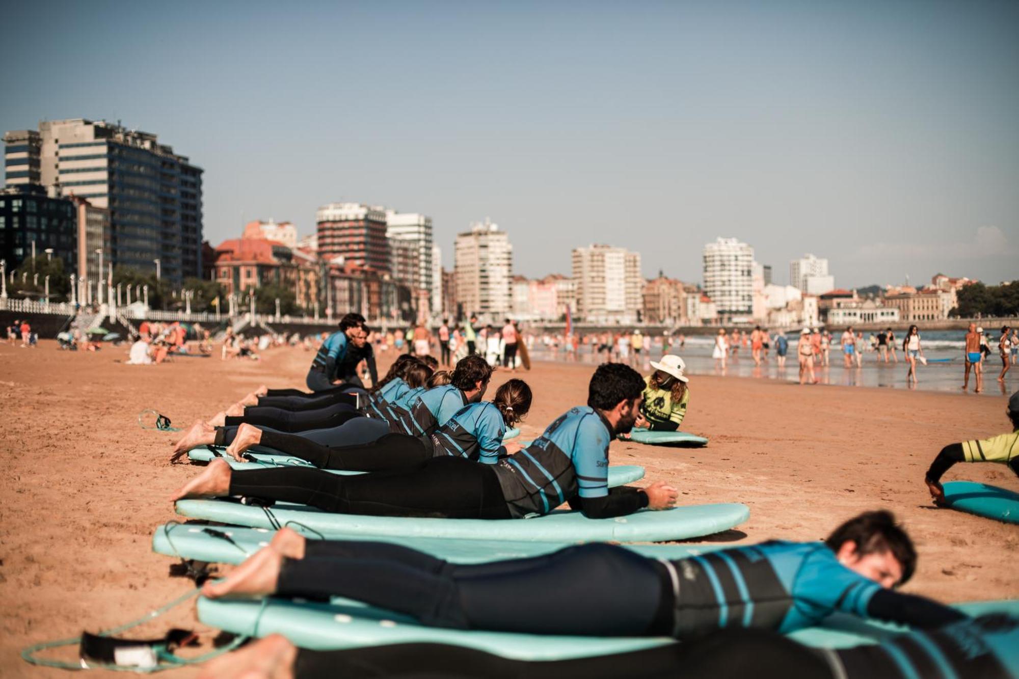 Gijon Surf Hostel エクステリア 写真